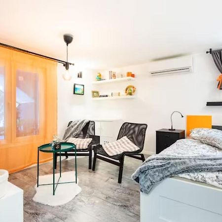 New Studio Apartment Emmy With Free Street Parking Zagreb Exterior photo