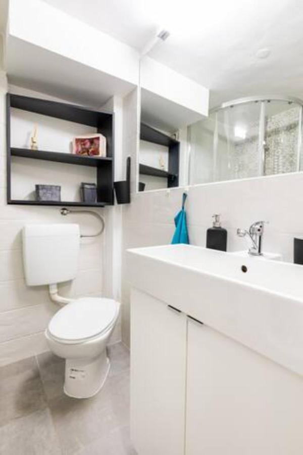 New Studio Apartment Emmy With Free Street Parking Zagreb Exterior photo
