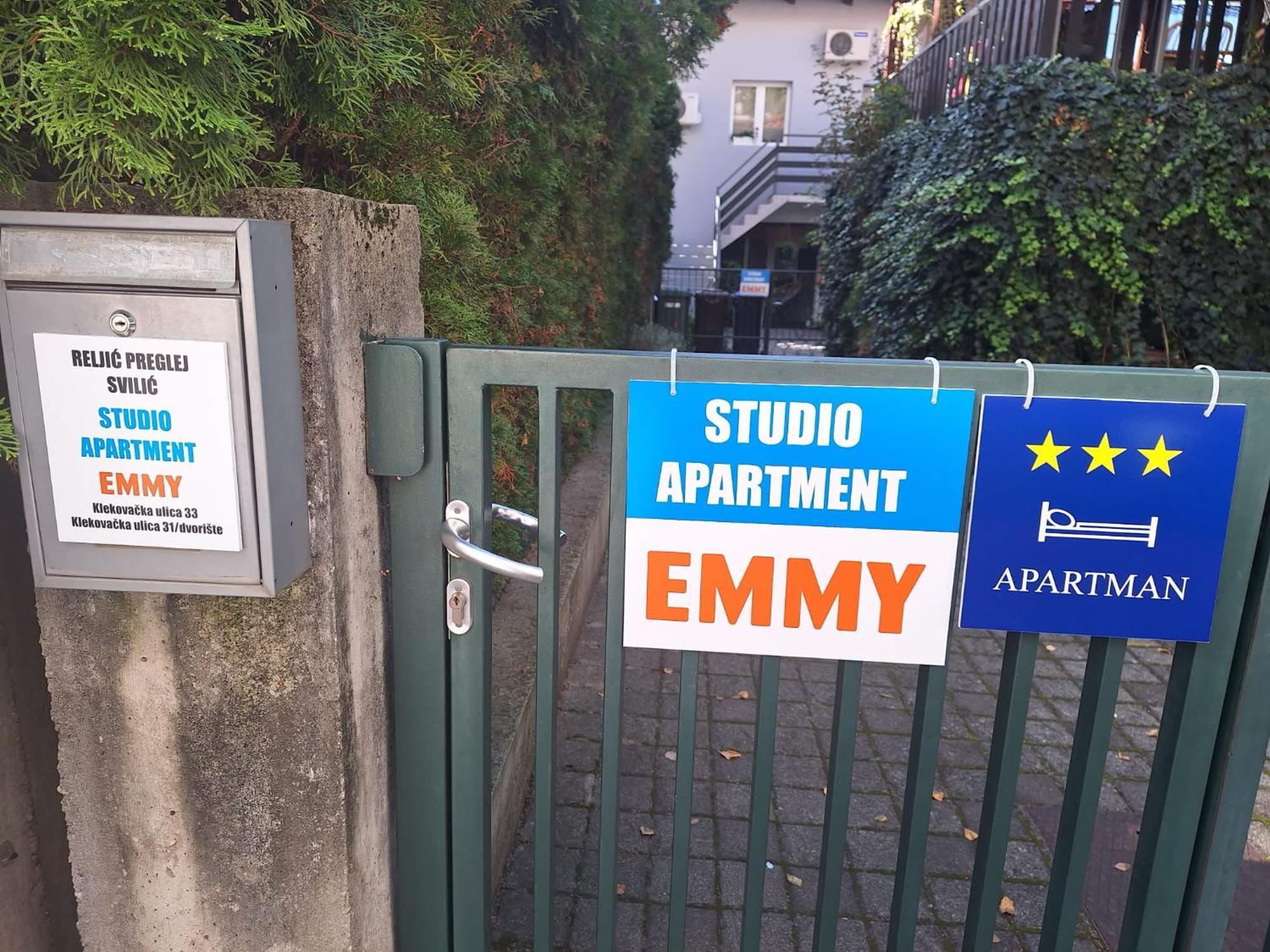 New Studio Apartment Emmy With Free Street Parking Zagreb Exterior photo